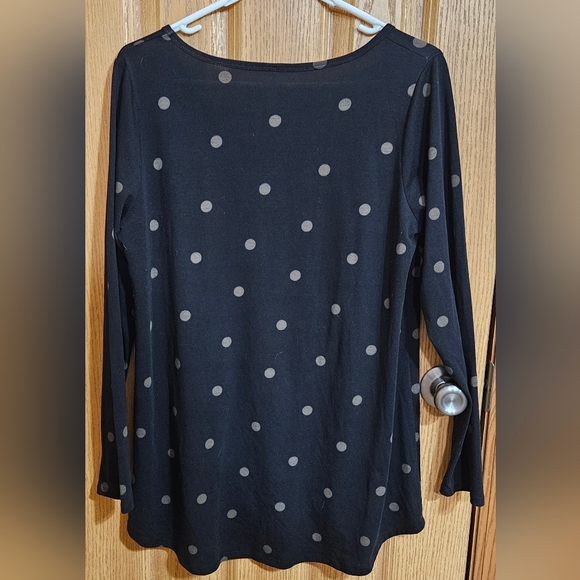 LuLaRoe Lynnae Long Sleeve Tee - Picture 2 of 5